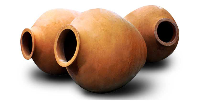 Georgische oranje wijn uit de Qvevri